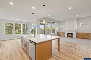 3075 Olympic St, Woodburn, OR 97071 - Photo 25