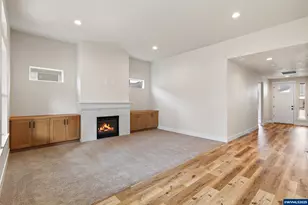 3075 Olympic St, Woodburn, OR 97071 - Photo 13