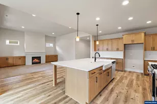 3075 Olympic St, Woodburn, OR 97071 - Photo 19