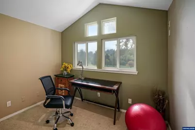 528 Creekside Dr SE, Salem, OR 97306 - Photo 49