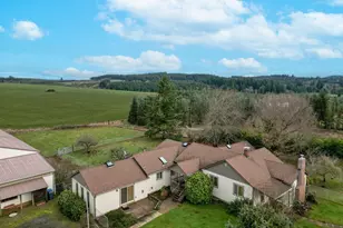 1060 Silver Falls Dr NE, Silverton, OR 97381 - Photo 5