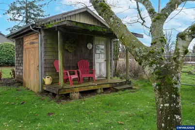 1060 Silver Falls Dr NE, Silverton, OR 97381 - Photo 43