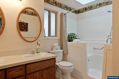 1060 Silver Falls Dr NE, Silverton, OR 97381 - Photo 15