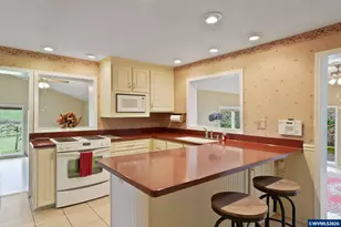 1060 Silver Falls Dr NE, Silverton, OR 97381 - Photo 7