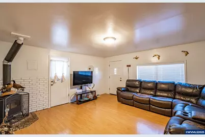 951 Dogwood St, Sweet Home, OR 97386 - Photo 27