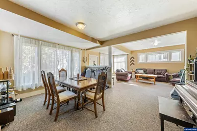 1111 SW Levens St, Dallas, OR 97338 - Photo 3