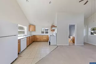 1111 SW Levens St, Dallas, OR 97338 - Photo 31