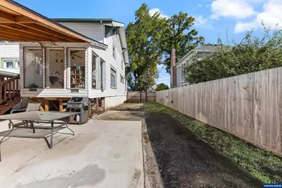 1111 SW Levens St, Dallas, OR 97338 - Photo 45