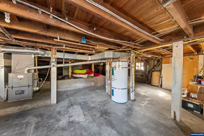 1111 SW Levens St, Dallas, OR 97338 - Photo 43