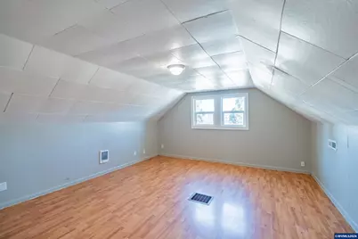 1050 Barnes Av SE, Salem, OR 97306 - Photo 33