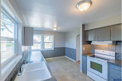 1050 Barnes Av SE, Salem, OR 97306 - Photo 15