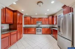 5065 Barnes Ct SE, Salem, OR 97306 - Photo 15