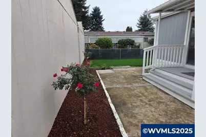 450 Lacreole (#25) Dr, Dallas, OR 97338 - Photo 13