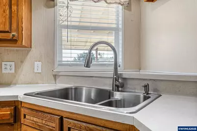 4676 Auburn Rd NE, Salem, OR 97301 - Photo 13