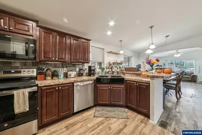 5266 Crystal St NE #233, Salem, OR 97305 - Photo 15