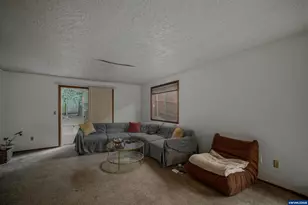 2486-2488 Wintergreen Av NW, Salem, OR 97304 - Photo 19