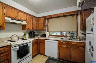 2486-2488 Wintergreen Av NW, Salem, OR 97304 - Photo 17