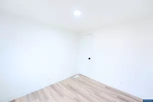 3370 Maple St, Hubbard, OR 97032 - Photo 23