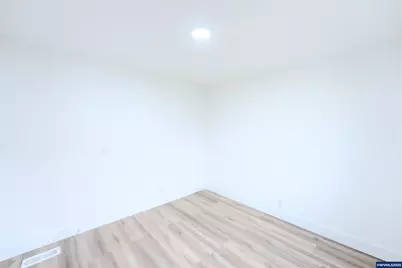 3370 Maple St #44, Hubbard, OR 97032 - Photo 21