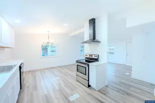 3370 Maple St, Hubbard, OR 97032 - Photo 13