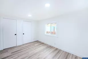 3370 Maple St, Hubbard, OR 97032 - Photo 7