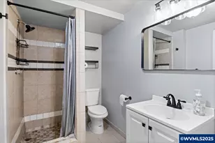 900 Cascade Dr NW, Salem, OR 97304 - Photo 27