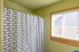 674 Shannon Ct NE, Keizer, OR 97303 - Photo 41