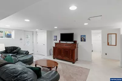 718 Washington St SW, Albany, OR 97321 - Photo 43