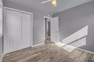 1610 Madrona Ave SE, Salem, OR 97302 - Photo 13