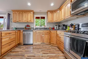 40189 Mt Hope Dr, Lebanon, OR 97355 - Photo 7