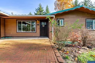 40189 Mt Hope Dr, Lebanon, OR 97355 - Photo 3