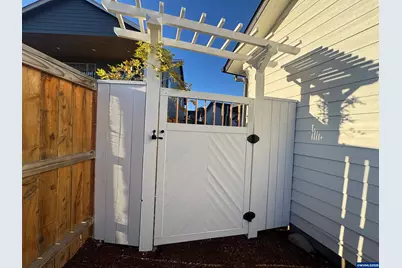 2554 Kitsap St NW, Salem, OR 97304 - Photo 35