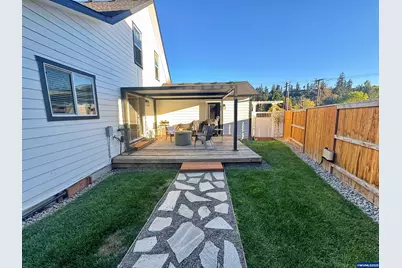 2554 Kitsap St NW, Salem, OR 97304 - Photo 9