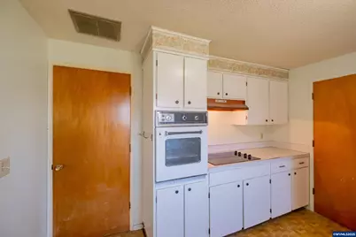 2175 Marion St SE, Albany, OR 97322 - Photo 9