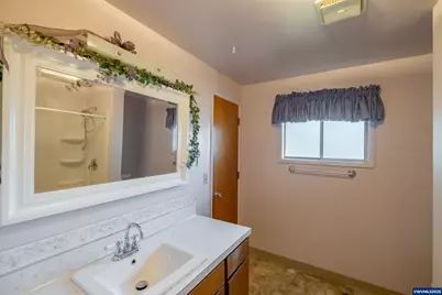 2175 Marion St SE, Albany, OR 97322 - Photo 17