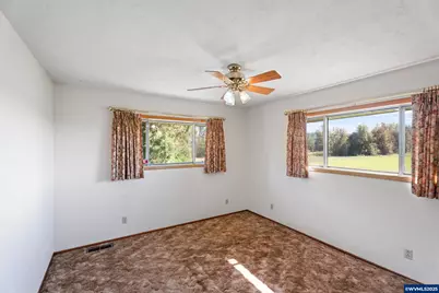 15895 Old Butteville Rd NE, Woodburn, OR 97071 - Photo 9