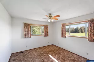 15895 Old Butteville Rd NE, Woodburn, OR 97071 - Photo 9