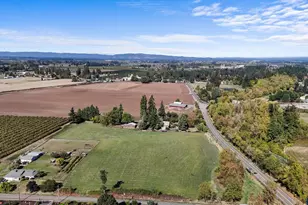 15895 Old Butteville Rd NE, Woodburn, OR 97071 - Photo 35