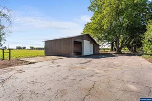 15895 Old Butteville Rd NE, Woodburn, OR 97071 - Photo 23