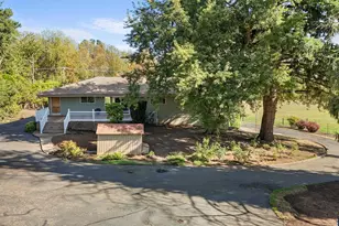 15895 Old Butteville Rd NE, Woodburn, OR 97071 - Photo 29