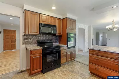 4554 19th Pl NE, Keizer, OR 97303 - Photo 9