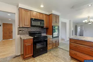 4554 19th Pl NE, Keizer, OR 97303 - Photo 9