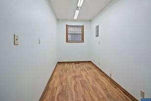 4196 Ward Dr NE, Salem, OR 97305 - Photo 31