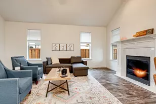 20800 Yosemite St NE, Aurora, OR 97002 - Photo 9