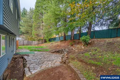 5250 Forest Glen Ct SE, Salem, OR 97306 - Photo 11