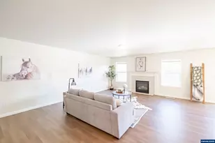 391 Churchill Downs Av SE, Albany, OR 97322 - Photo 11