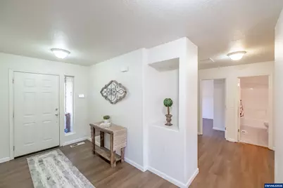 391 Churchill Downs Av SE, Albany, OR 97322 - Photo 5