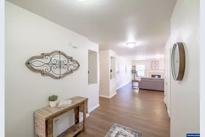 391 Churchill Downs Av SE, Albany, OR 97322 - Photo 7
