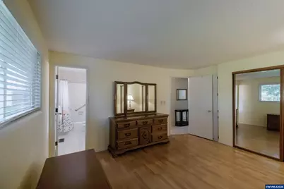 334 NE 13th Av, Albany, OR 97321 - Photo 17