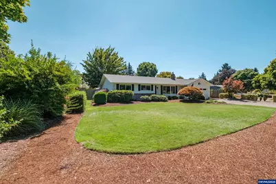 334 NE 13th Av, Albany, OR 97321 - Photo 1